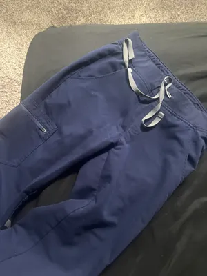 FIGS Jogger Scrub Pants thumbnail 3