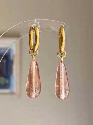 Handmade light pink Czech glass teardrop simple minimalist dangle earrings🩷 thumbnail 2