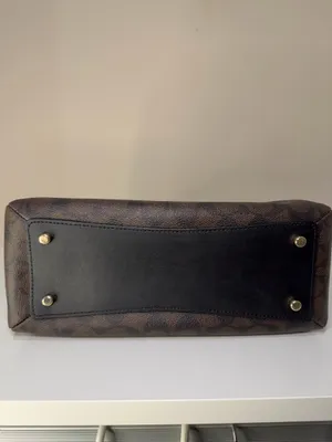 Coach thumbnail 6