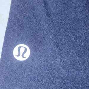 Lululemon Navy Blue Rejuvenate 18” Crop Leggings Pants 6 LW6AMS thumbnail 6