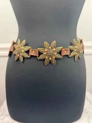 Vintage metal and leather brass shaped floral belt thumbnail 1