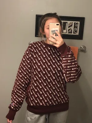 Crew Neck thumbnail 1