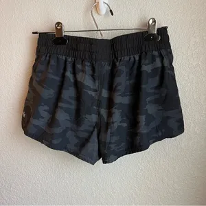 Vuori Clementine Short Camo 2” thumbnail 10