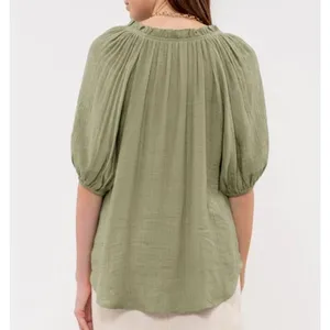Blu Pepper Perch Sage Green Crinkle Tunic Blouse V Neck 3X Plus Size thumbnail 2