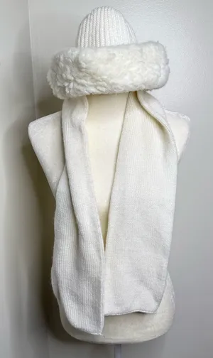 Vintage Faux Fur Knit Hat w/ Attached Scarf White/Ivory thumbnail 1