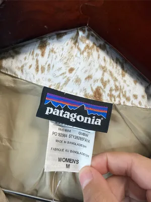 Patagonia Toggle Down Puffer Vest M NWT thumbnail 3