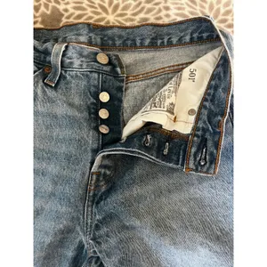 Levis 501 Original Straight Leg Jeans W27 L30 Distressed Sustainable Streetwear thumbnail 2