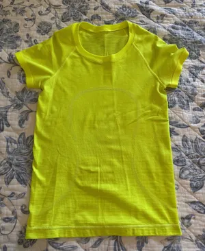 Lululemon Swiftly Tech Short Sleeve thumbnail 1