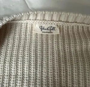 John Galt Cream Cropped Brandy Melville Cardigan thumbnail 4