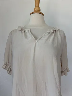 Light Beige Ruffle thumbnail 2