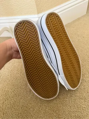 White Low thumbnail 4