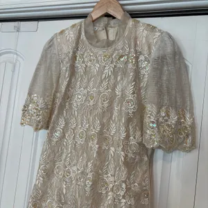 Floral and Sequin Wedding Dress Size Small‎ thumbnail 3