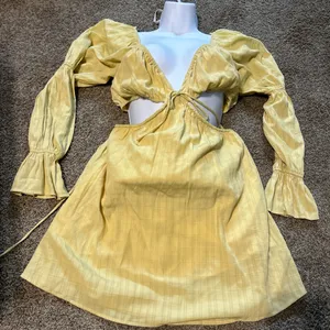 Kittenish Soft Yellow Garment thumbnail 2
