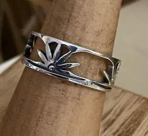 Sunrise Sterling Silver Band Ring Sizes 8,9 thumbnail 3
