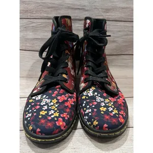 Dr. Martens Pink Floral Boots Kids Size 4 Womens Size 6 thumbnail 3