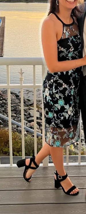 Guess Dress black and floral thumbnail 1