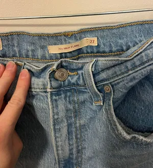 Levi’s 70’s High-Rise Flare Jeans thumbnail 3