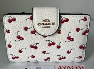 Coach Wallet thumbnail 1