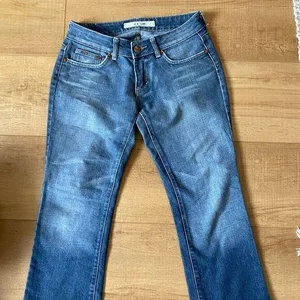 Joes Jeans👖 Size 27 Bootcut Low Rise Medium Wash Denim thumbnail 1