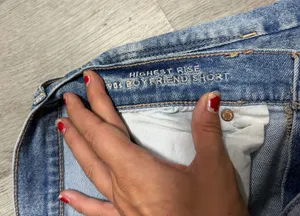 American Eagle Highest Rise 90s Boyfriend Shorts thumbnail 4