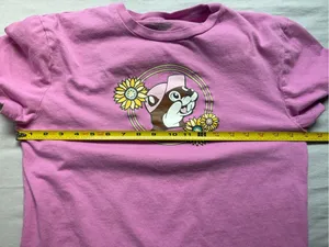 Buc-ee’s Love Me Some Boots Pink Graphic Tee Women’s M Western Cowgirl thumbnail 4