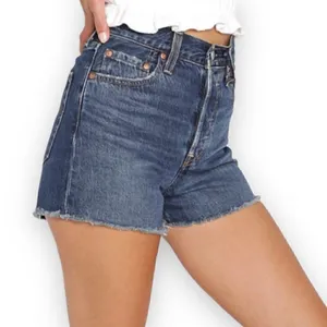 Levi’s Ribcage Shorts thumbnail 2