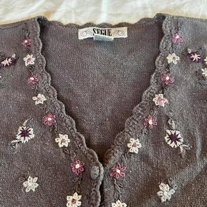Vintage Segue Sweater Vest Medium Grey Floral Embroidered Fairycore thumbnail 3