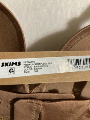 SKIMS Ultimate Strapless Push-Up Bra 34B thumbnail 5