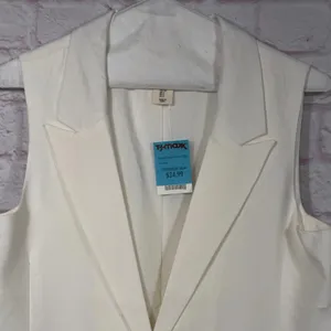 Nicole Miller Artelier Women's Sleeveless White Vest Small NWT thumbnail 3
