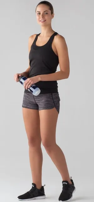 Lululemon speed short 4 way Stretch 2.5” size 6 thumbnail 1