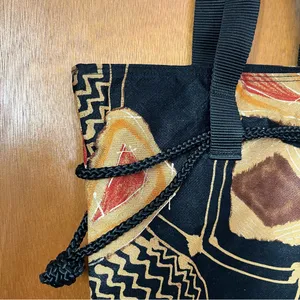 •Boho abstract shoulder bag• Black thumbnail 2