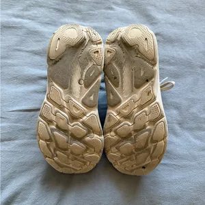 Hoka White cliffton 9 running shoes thumbnail 7