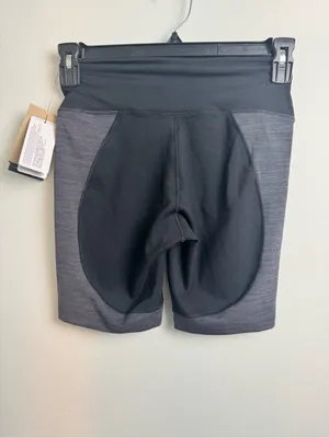 NWT Nike One Dri-FIT Women’s 8” High-Rise Training Biker Shorts Black Gray thumbnail 5