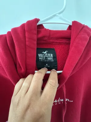 Hollister Must-Have Collection Red Hoodie Size M thumbnail 3