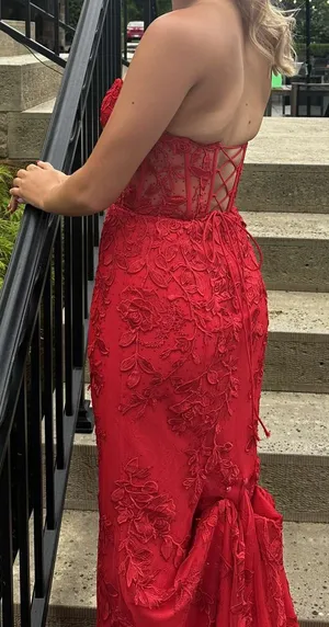 Red Lace Prom Dress thumbnail 3