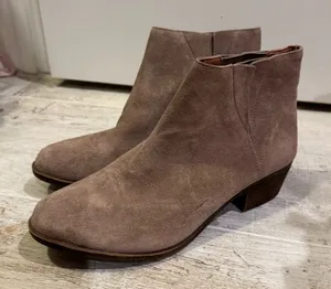Lucky Brand Brown Suede Slip On Ankle Booties Size 8.5 thumbnail 1