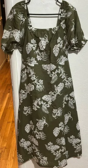 #63 NWT Studio B By Bobeau Olive Green Floral Tropical Print Midi Dress Size M thumbnail 1