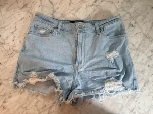 Hollister Mom High-Rise Jean Shorts thumbnail 1
