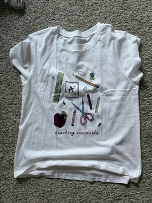 Women’s Loft Top Graphic Tee Size Large New thumbnail 1