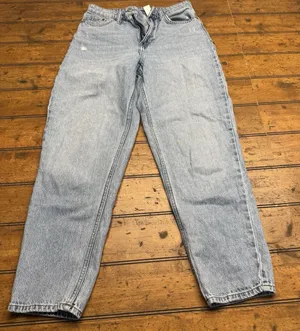 H&M &Denim Jeans Size 4 Blue‎ Pants Loose Mom Light Distressed Denim thumbnail 1