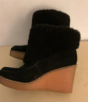 UGG women Black Suede sheepskin Wedge Coldin boots US 9.5 thumbnail 1