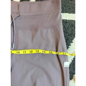 Vuori high rise daily joggers mauve size large thumbnail 4