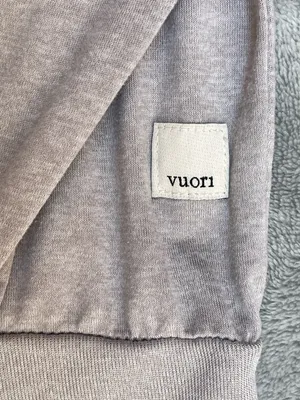 Vuori Daydream Crew in Light heather Gray Top loungewear activewear yoga Pilates thumbnail 5