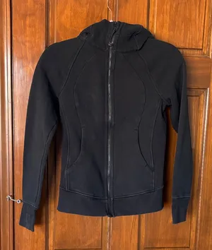 Lululemon Athletica Charcoal Chicago Blackhawks Zip-Up Jacket Size 2 thumbnail 1