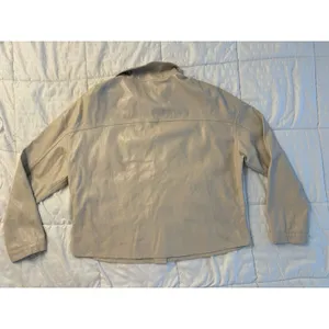 T Tahari Faux Leather Shacket Jacket Shirt Cream Beige Pockets Women's Large thumbnail 6