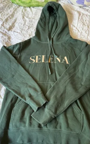 Selena Gomez Olive Green Cozy Single Soon Collection Single All The Way thumbnail 1