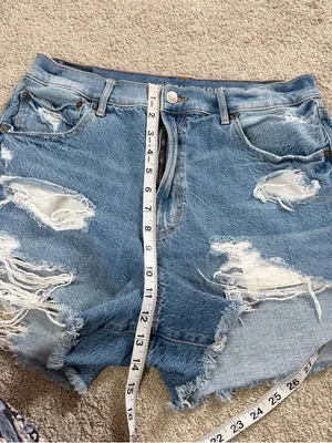 American Eagle Women’s Highest Rise ‘90 Boyfriend Shorts 3” Distressed 12 thumbnail 11