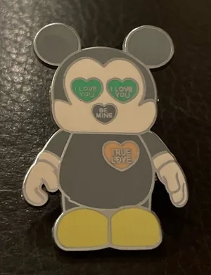 Disney Vinylmation Pin Unisex‎ OS Grey Excellent Valentine Mickey Heart 2013 thumbnail 1