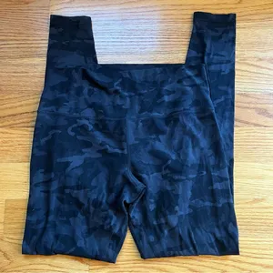 Lululemon Align Pant in dark gray camo print size 14 tall thumbnail 6