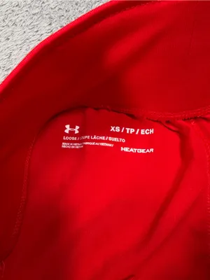 Under Armour Women’s Red Athletic Shorts loose XS thumbnail 5